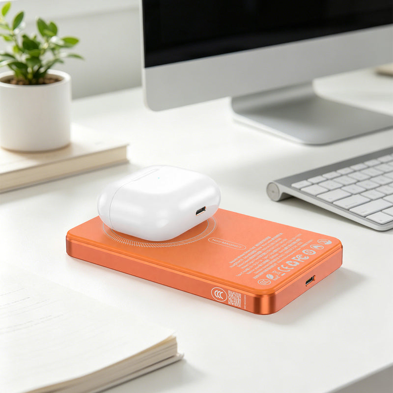 (3C可追溯二維碼)Myth MY25  3合1 PD20W Q12移動電源10000mAh 磁吸15 | 1.8寸特大TFT顯示屏